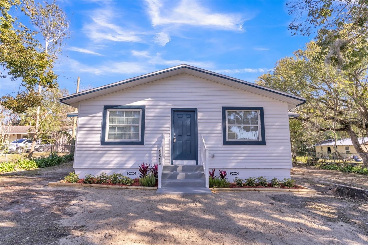 1316 Hackett Street